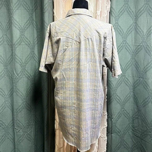 Vintage Men's Plaid Pearl Snap Short Sleeve Shirt - Size Large - Picture 12 of 14